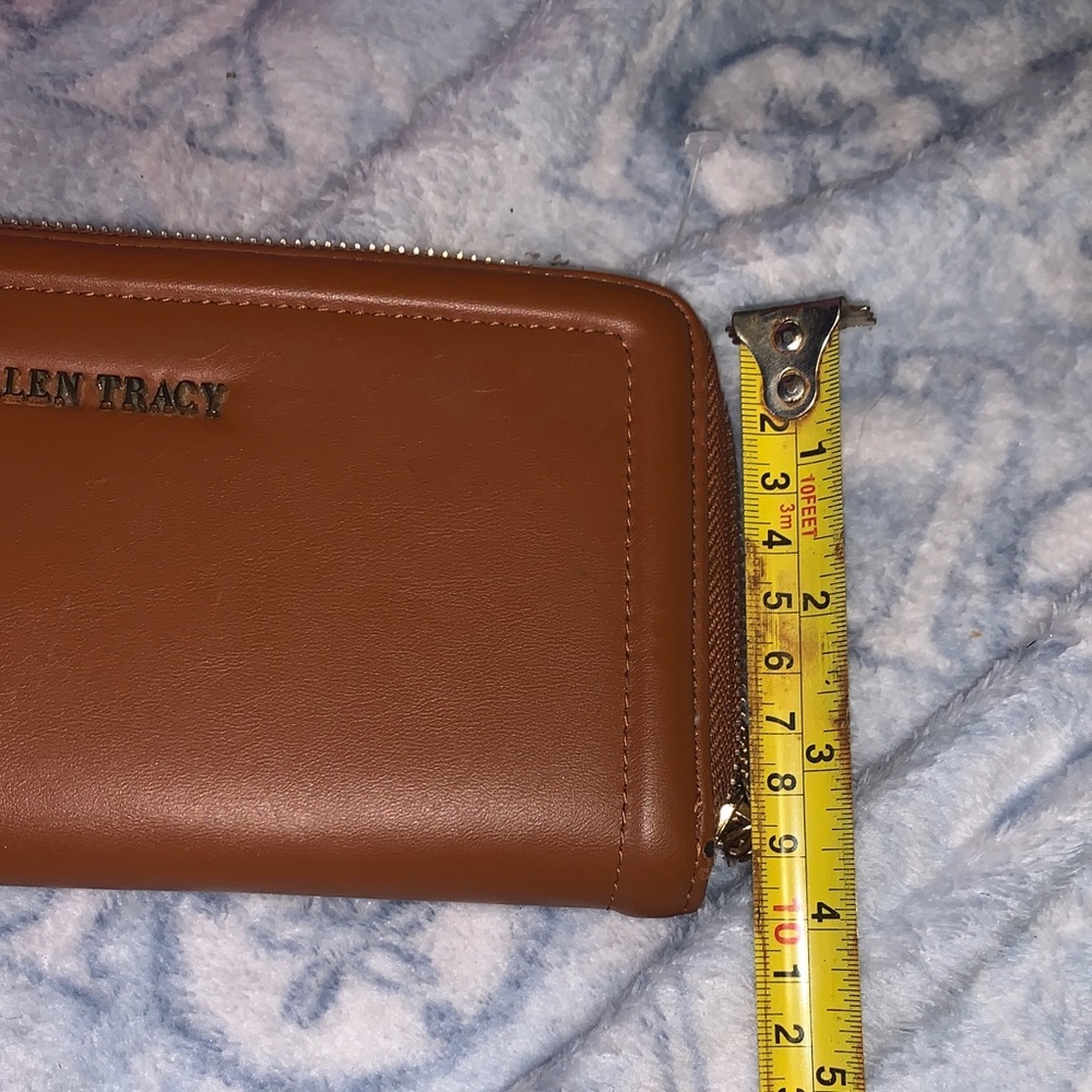 Ellen Tracy Brown Leather Women's Wallet - Picture 7 of 7